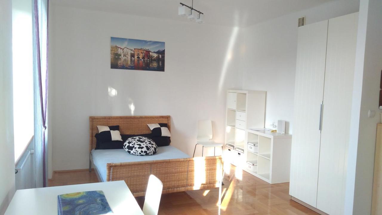 Apartament Hallera Square Warsaw 27M2 Exterior foto